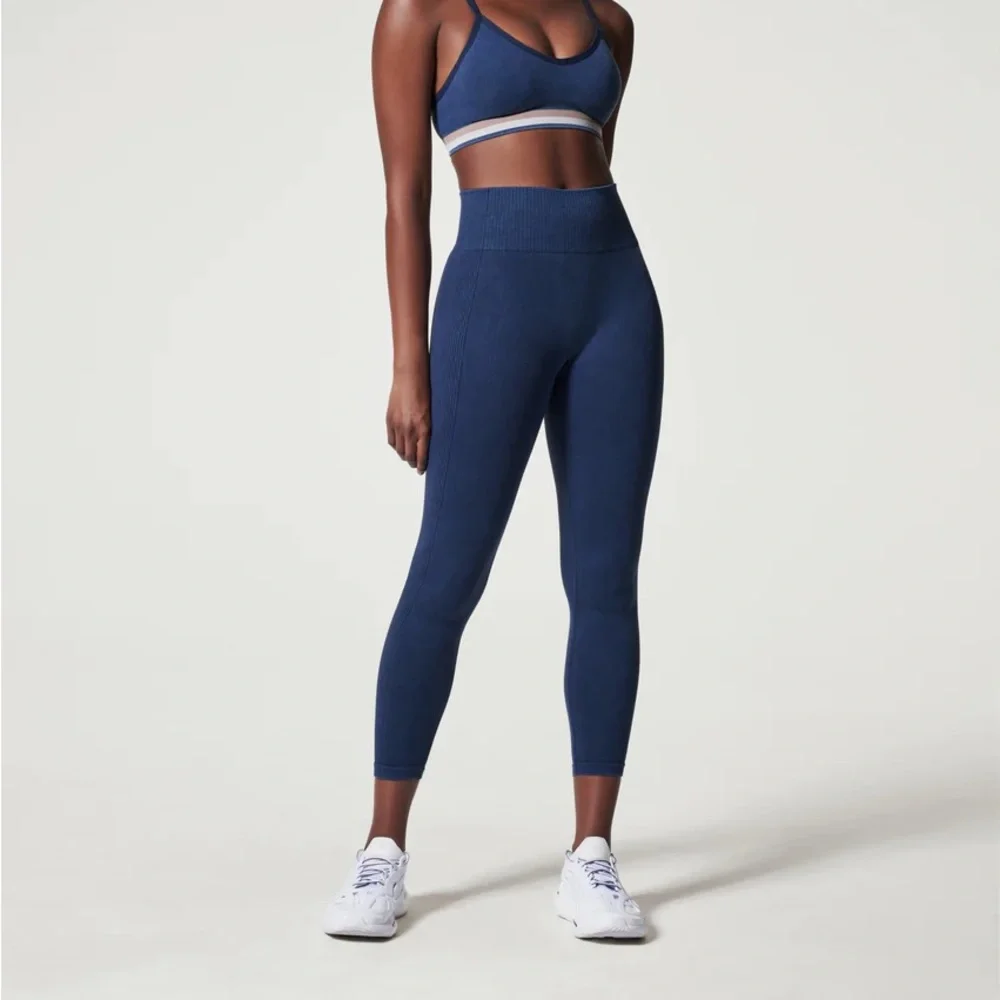 Soft stretch Leggings - Picture 1 of 11